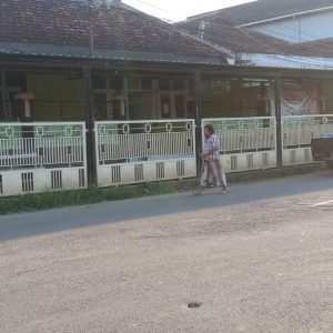 PKM Ganding jadi Sorotan Publik, Keberadaan Trotoar bagi Pejalan Kaki Dipertanyakan