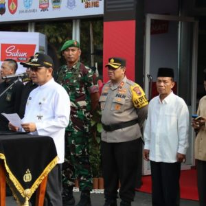 Pemusnahan Ribuan Botol Miras Dalam Operasi Ketupat Candi 2024