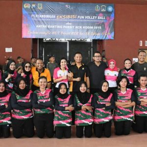 Seru Jalannya Pertandingan Eksibisi Fun Volley Ball dan Final Ranting Persit Cabang Kodim Mojokerto