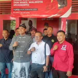 RM BRAMASTYO.KN,SE,SH,MM, MKN,SIPA Mendaftarkan Balon Walikota Mojokerto Pemilu 2024 Lewat PDI-P