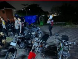 Laksanakan Patroli Cipkon Malam Minggu, Polres Mojokerto Kota Amankan 7 Pemuda