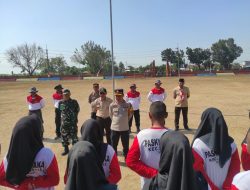 Kapolsek Jetis Bersama Forkopimca Beri Motivasi dan Pembekalan Paskibraka