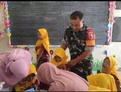 Sukseskan Program BIAS, Babinsa Koramil Kemlagi Aktif Dampingi Nakes