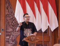 KPU Kota Mojokerto Tetapkan Paslon, Pj Wali Kota Ajak Masyarakat Pahami Visi Misi Calon