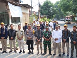 Polres Mojokerto Kota Kawal Ketat Distribusi Logistik Pilkada dari Gudang KPU ke PPK