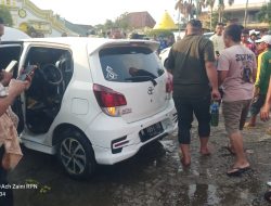 Mobil Terbakar Depan Masjid Agung Telan Kerugian Puluhan Juta Rupiah, Ternyata Begini Kronologisnya