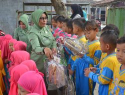 Dukung Pendidikan Anak Usia Dini, Kodim 0815/Mojokerto Salurkan Bantuan Tas Sekolah