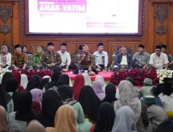 Berbagi Kebahagiaan, Ning Ita Berbuka Puasa Bersama Ratusan Anak Yatim