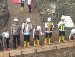 Bupati Mojokerto Laksanakan Peletakan Batu Pertama Pembangunan Kontruksi Jembatan Talunbrak.