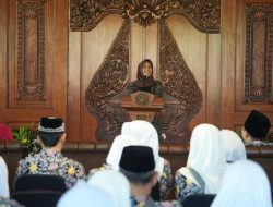 Terbagi Menjadi Dua Kloter, Wali Kota Minta CJH Kota Mojokerto Tetap Legowo dan Khusyuk