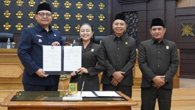 DPRD Kota Mojokerto Setujui Raperda Pertanggungjawaban APBD 2024 Menjadi Perda