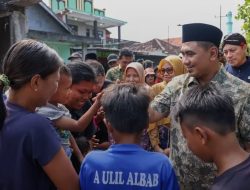 Gus Yasin Serahkan Bantuan 28 Ton Benih Padi untuk Petani Terdampak Rob dan Banjir di Demak