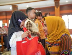 Pemkot Mojokerto Bagikan Perlengkapan Sekolah Gratis untuk Siswa Baru, Bentuk Dukungan Akses Pendidikan yang Merata dan Berkualitas