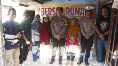 Kapolres Mojokerto kota Merangkul Masyarakat, hadir berikan Bantuan pembangunan rumah