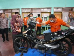 Fasilitasi Pelatihan Terus Berlanjut, Ning Ita Ingin Angkatan Kerja Kota Mojokerto Makin Berkualitas