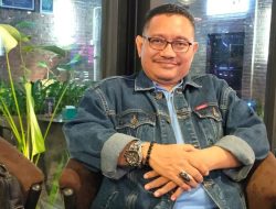 Dr. Rukin, S.Pd., S.H., M.Si.: Pengabdian Tiada Henti dalam Membangun Negeri