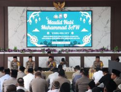 Memperingati hari Maulid nabi Muhammad Saw, Kapolres Mojokerto kota rangkul Anak yatim-piatu