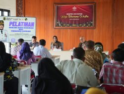 Buka Pelatihan Analisa Rasio Keuangan Bagi Pengawas Koperasi, Ning Ita Tegaskan Profesionalitas dan Tanggungjawab