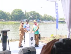 Sambut HUT TNI Ke-80, TNI AL – Pemkab Mojokerto Gelar Lomba Dayung Perahu Naga