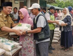 Pemerintah Desa Lembung Barat Salurkan Bantuan Pangan kepada 218 KK