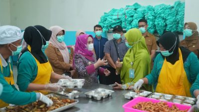 Pemkot Mojokerto Pastikan Kualitas MBG, Ning Ita Turun Langsung Cek Dapur SPPG